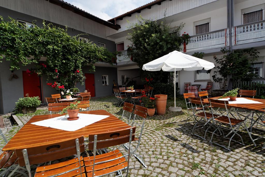 Hotel Landgut Stetter Schöllnach Exterior foto